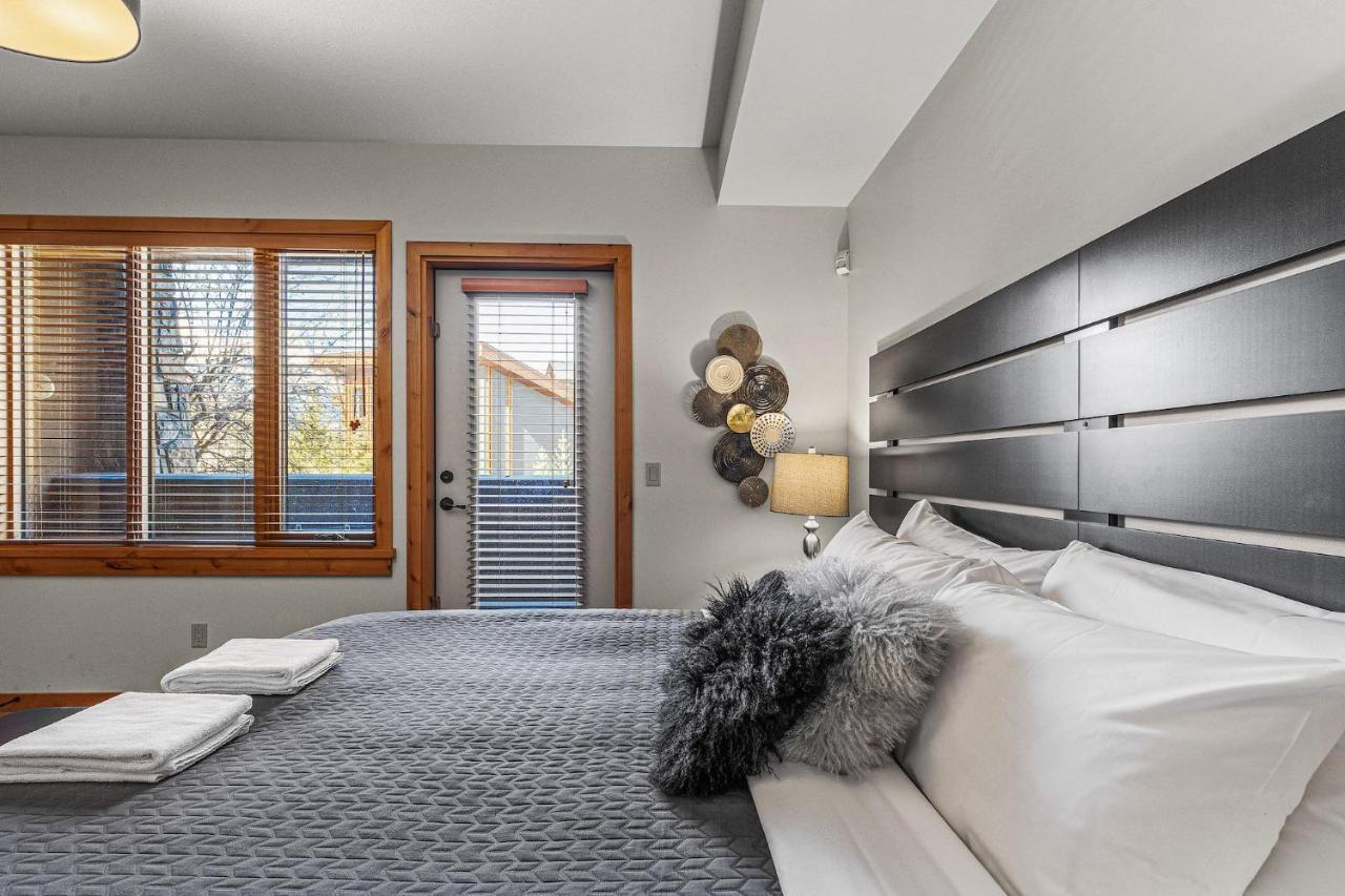 3 Bedroom Condo By Canadian Rockies Vacation Rentals Canmore Esterno foto